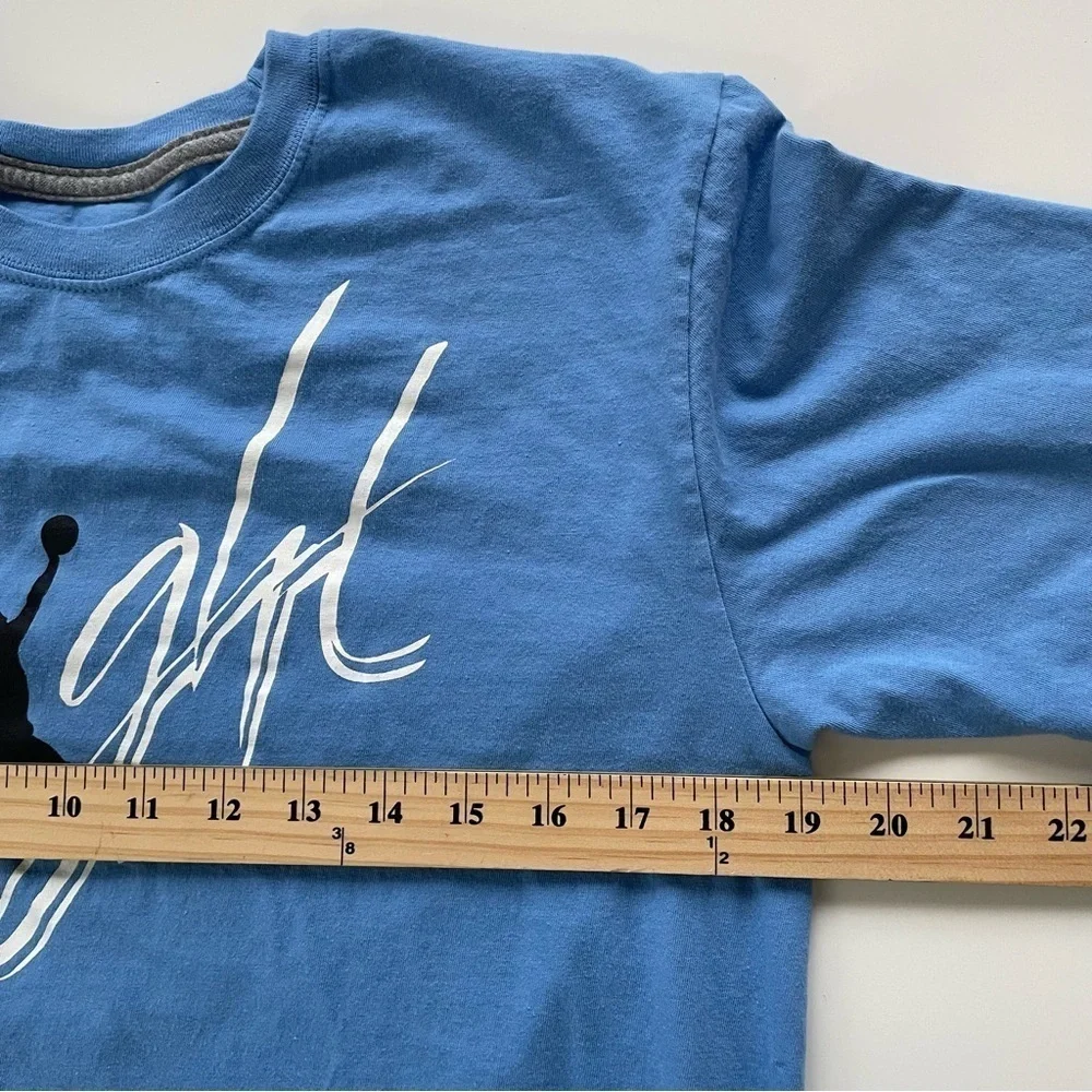 JORDAN Flight Jumpman Light Blue Crewneck Short sleeve Tee Size Medium